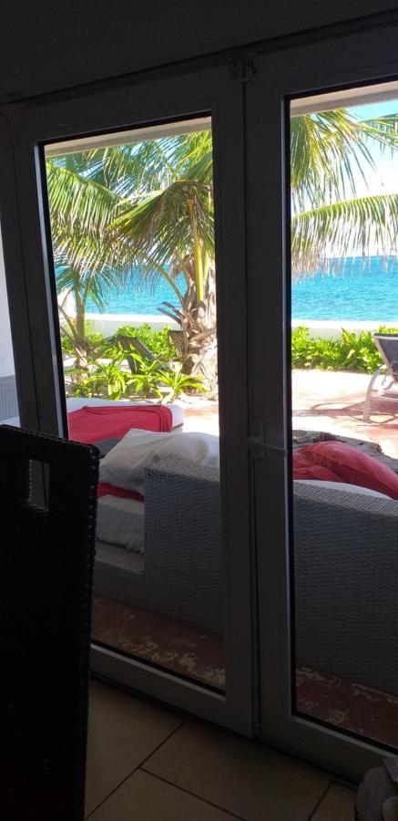 Beach House Hostel