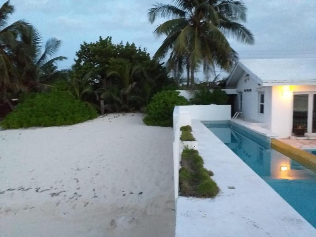 Hostel Beach House *